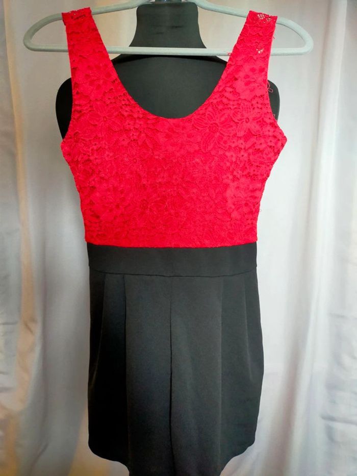 Robe bicolore dentelle rouge & jupe noire – T. 34 (petit) - photo numéro 3