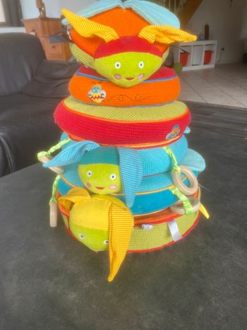 Tour empilable en peluche jouet bébé