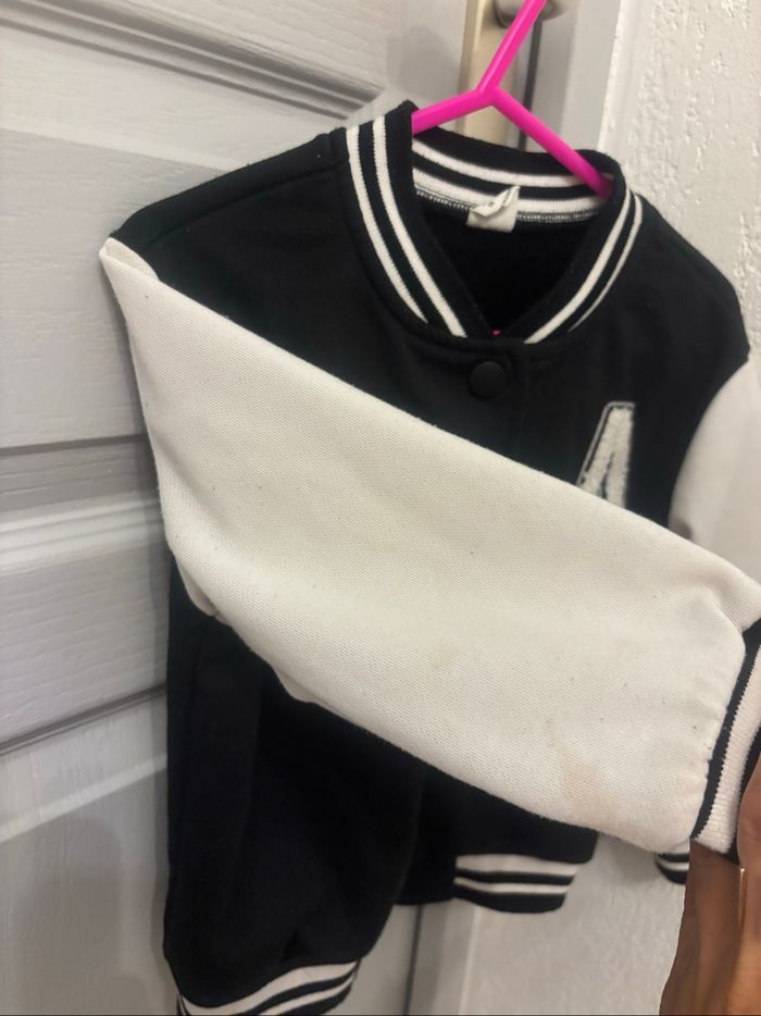 Veste bomber shein 2/3 ans - photo numéro 4