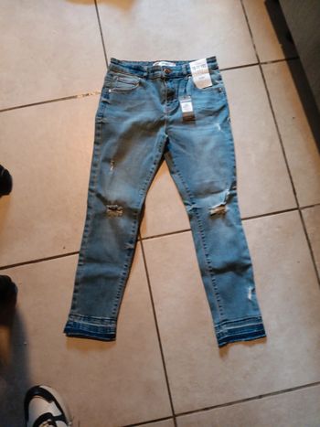 Jean destroy grand 10 11 ans primark neuf