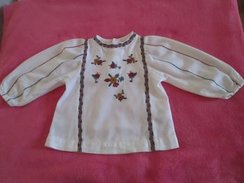 Blouse brodée Bout'chou