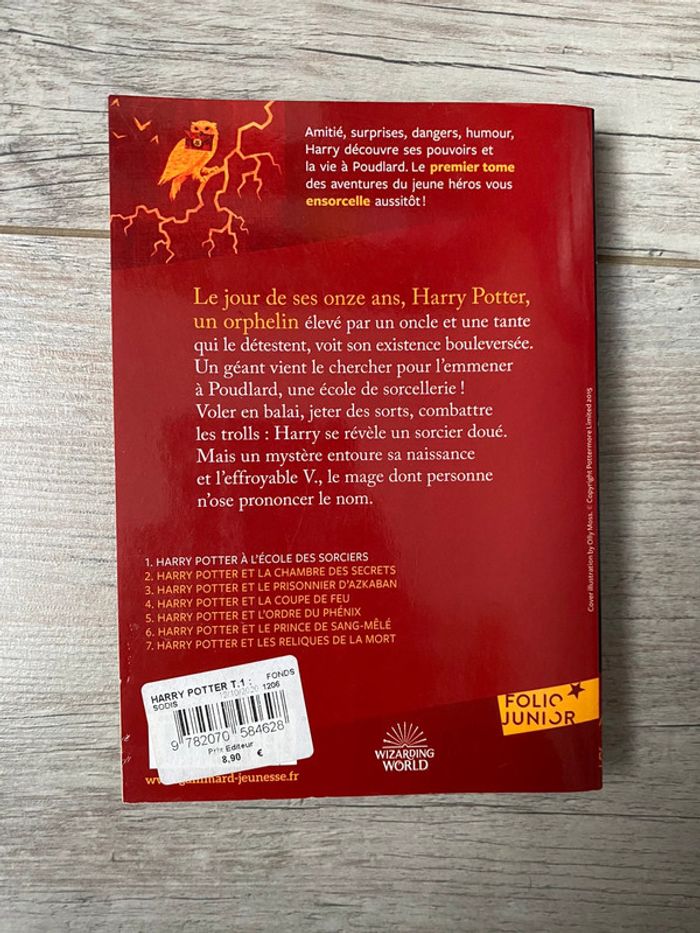 Livre « Harry Potter à l’école des sorciers » - photo numéro 2