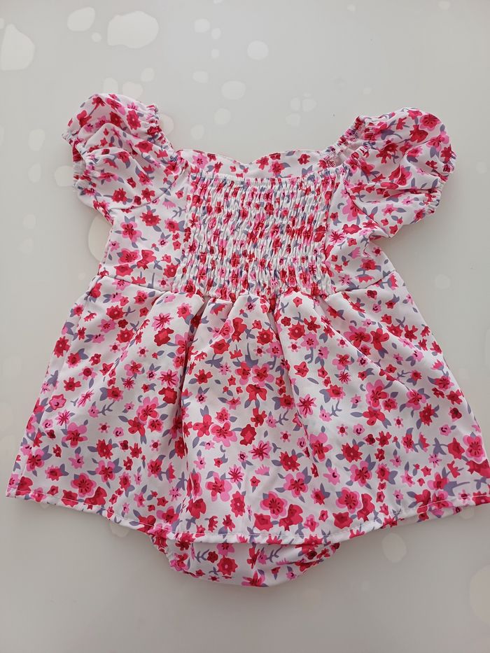 Robe neuve taille 9/12 mois - photo numéro 4