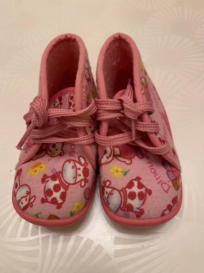 Chaussons fille 20