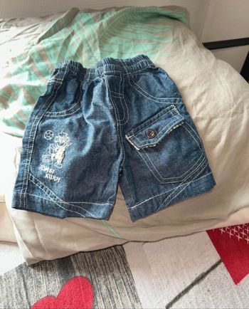 Short bb garçon taille 6 mois🐼