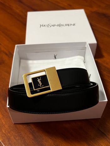 Ceinture Yves Saint Laurent à boucle dorée