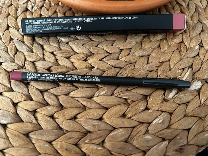 Crayon à lèvres MAC Neuf - photo numéro 5
