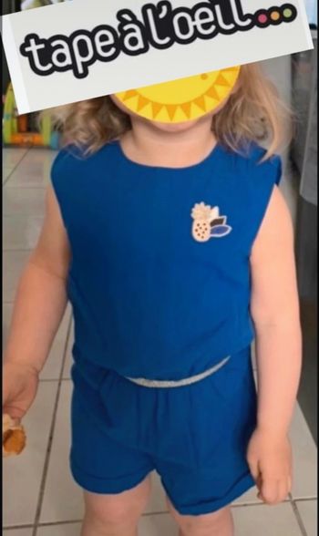 Combi short tape à l œil 2 ans tbe