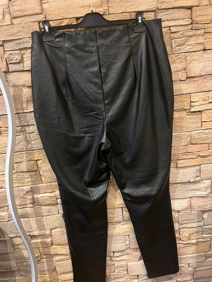 Legging similicuir XXL - 50/52 KIABI neuf - photo numéro 5