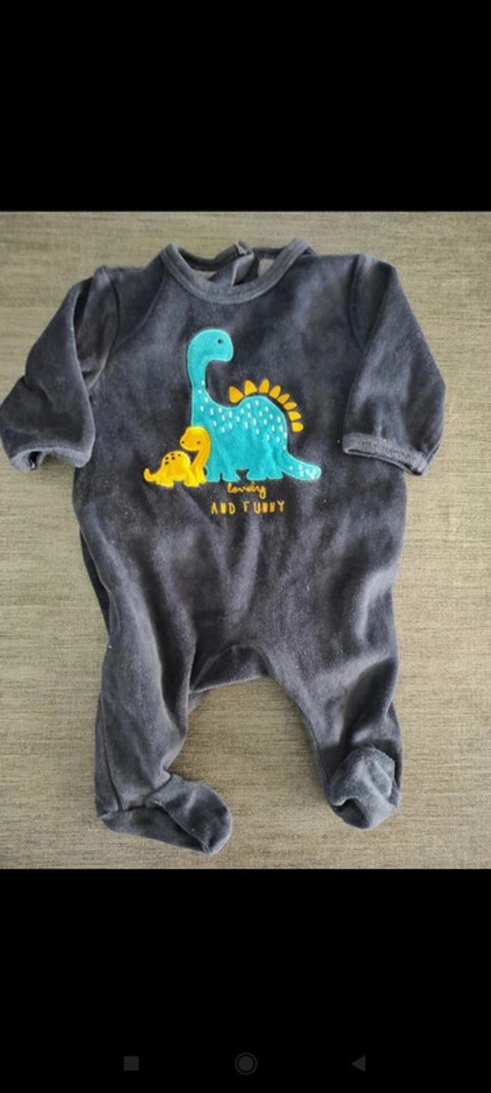 Pyjama velours dinosaure Kiabi 1 mois