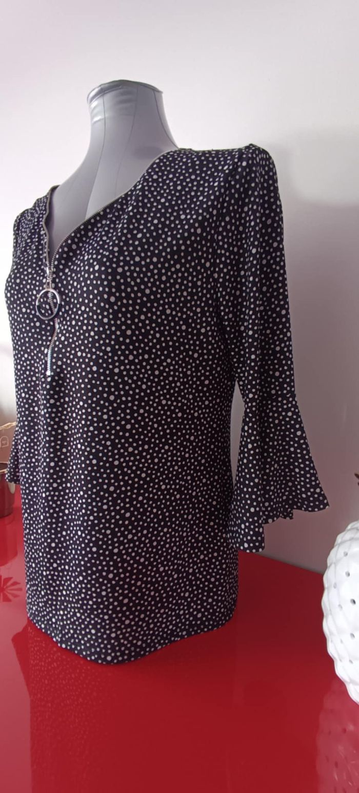Blouse à pois col V manches 3/4 "Patrice BREAL" Taille 3 de la marque - photo numéro 7