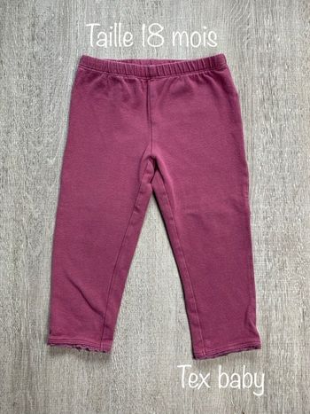Legging uni  Couleur framboise - taille 18 mois