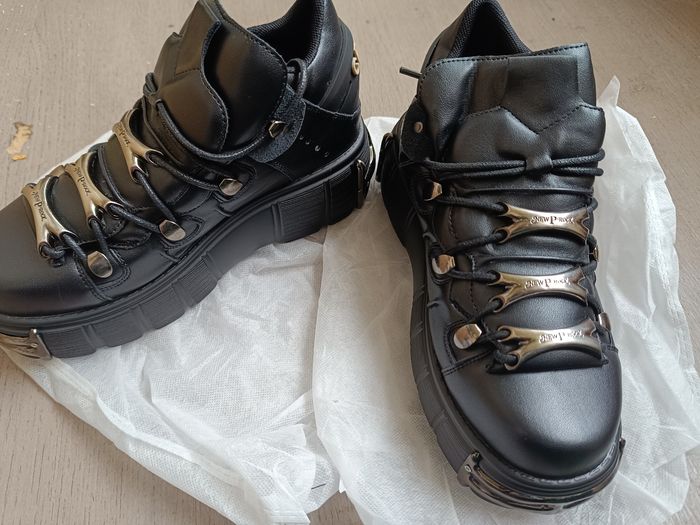 Chaussure - photo numéro 2