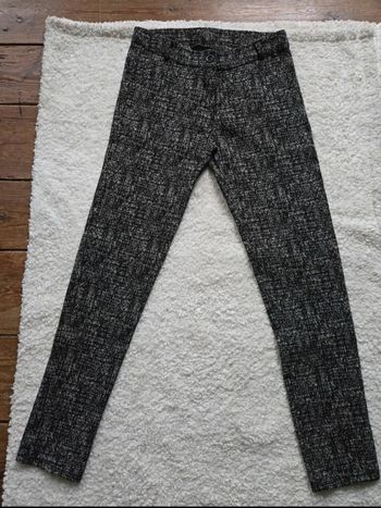 Pantalon skinny taille 38.