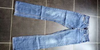 Jean homme rivaldi taille 40 très bon état 