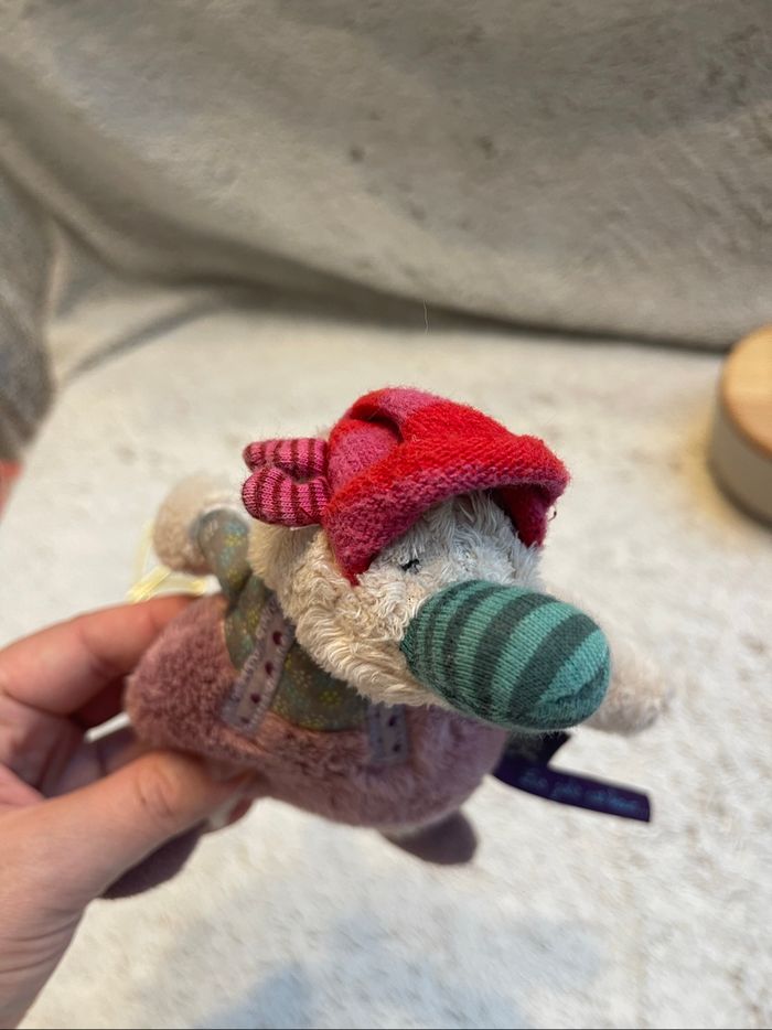 Doudou canard - Les jolis pas beaux - Moulin Roty - photo numéro 5