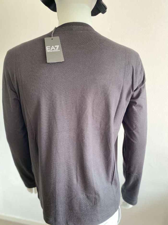 T-SHIRT EMPORIO ARMANI - photo numéro 4