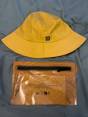 Bob et pochette plage mc Donald ´s