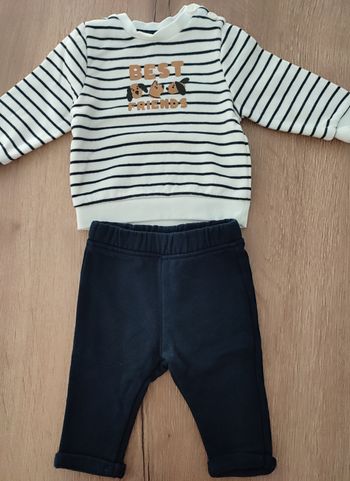 Ensemble sweat avec pantalon 3 mois 
