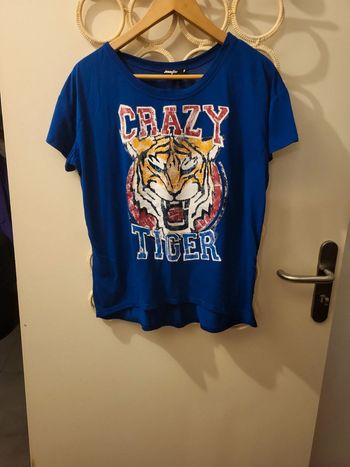Tshirt bleu avec tigre