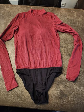 Body etam  manche longue soutien gorge intégré taille S bordeaux noir