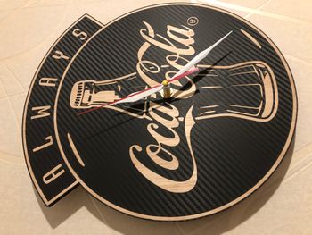 Horloge coca cola en bois neuve