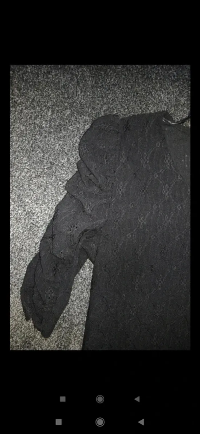 Haut /blouse /top /tee shit femme taille M
Noir - photo numéro 5