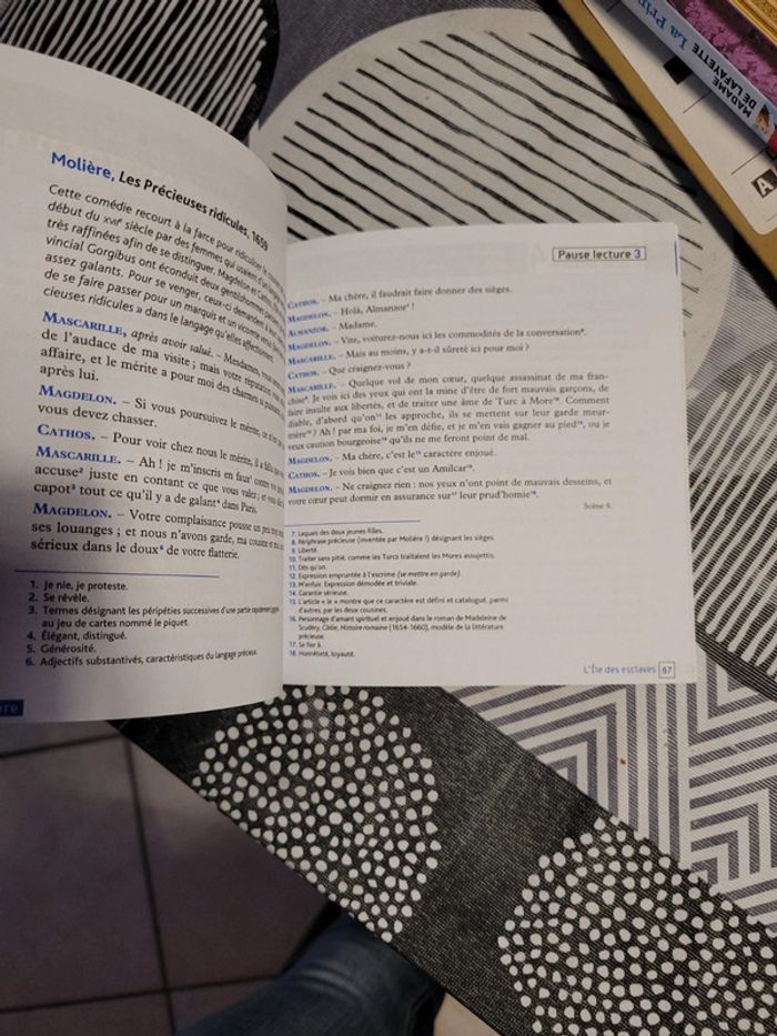 Livre "L'île des esclaves" de Marivaux - photo numéro 3