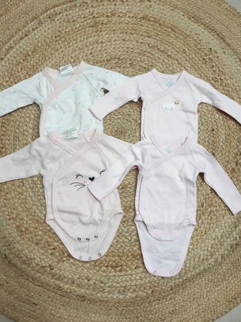 Lot de 4 bodies manches longues naissance