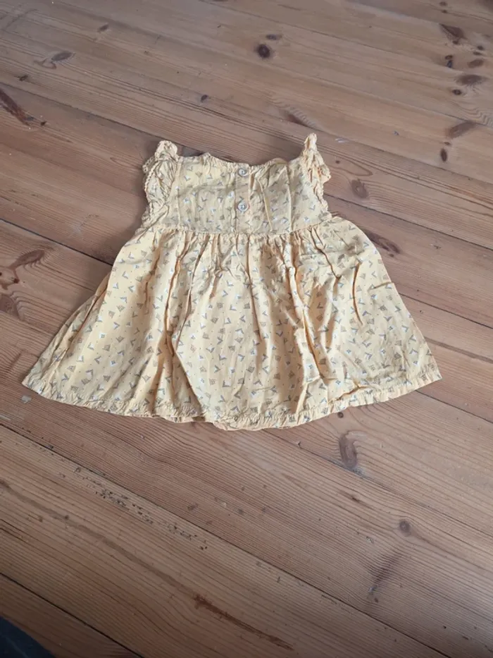Lot de 2 robe 6 mois. - photo numéro 7