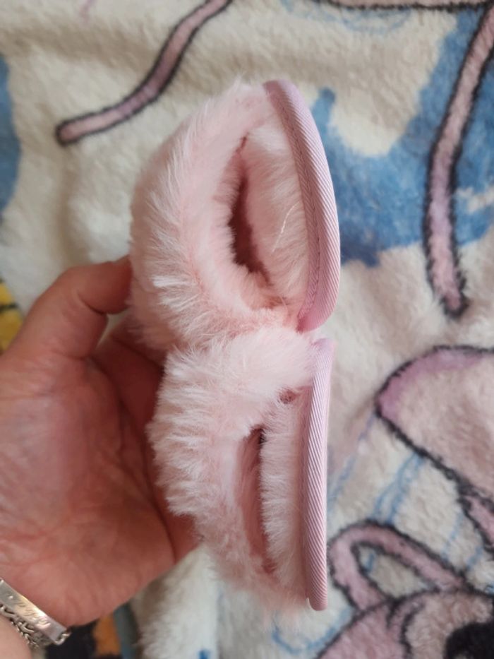 Claquette bébé fluffy - photo numéro 3