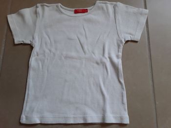 T-shirt MC blanc côtelé fille TISSAIA en 5 ans TBE