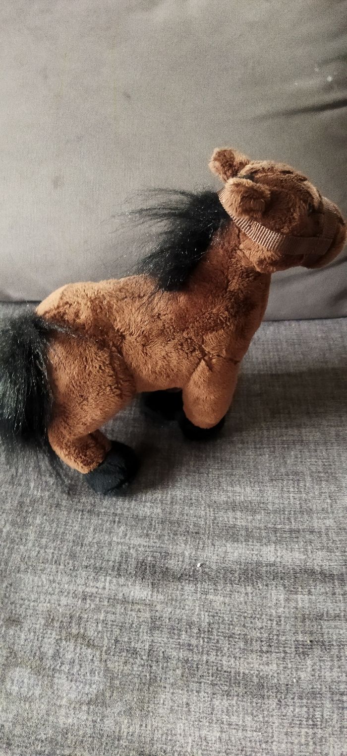 Cheval en peluche - photo numéro 2