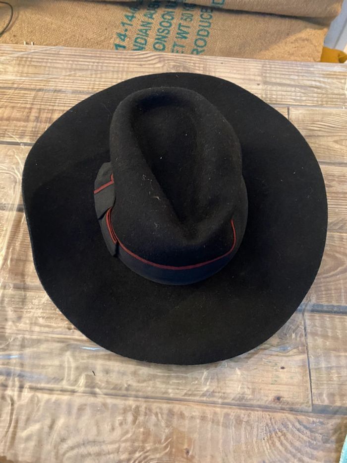 chapeau noir mango