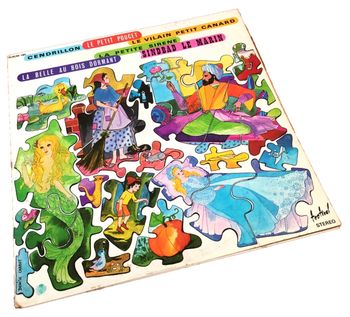 Album 2 Vinyles 33 tours  Cendrillon, Le Petit Poucet, Le Vilain Petit Canard