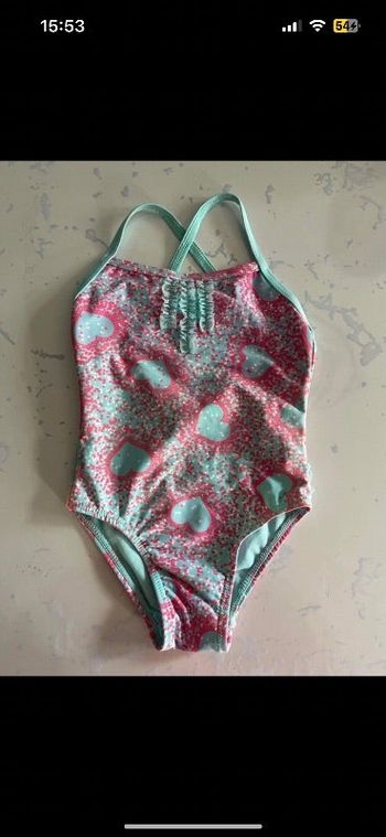 Maillot tape à l’œil