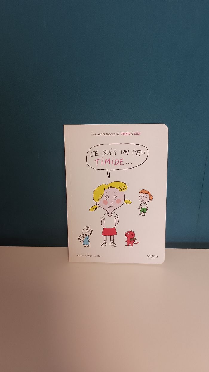 Les petits tracas de Théo et Léa : je suis timide