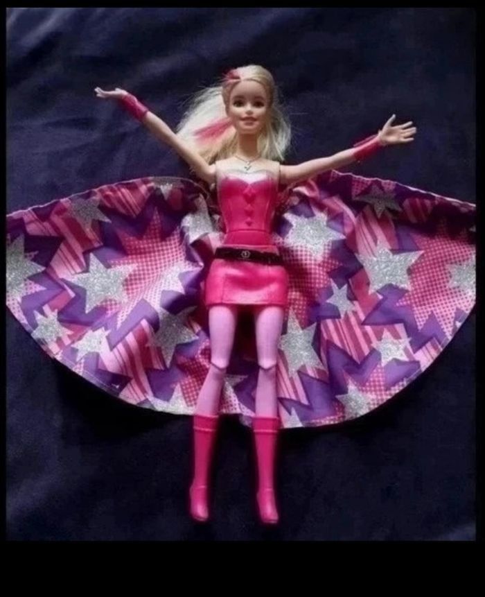 Barbie princesse Kara - photo numéro 2