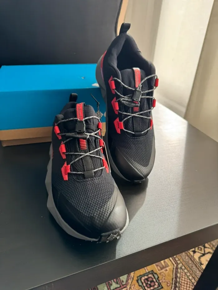 Baskets Columbia Centennial Trail Outdry taille 39 noir rouge corail - photo numéro 2