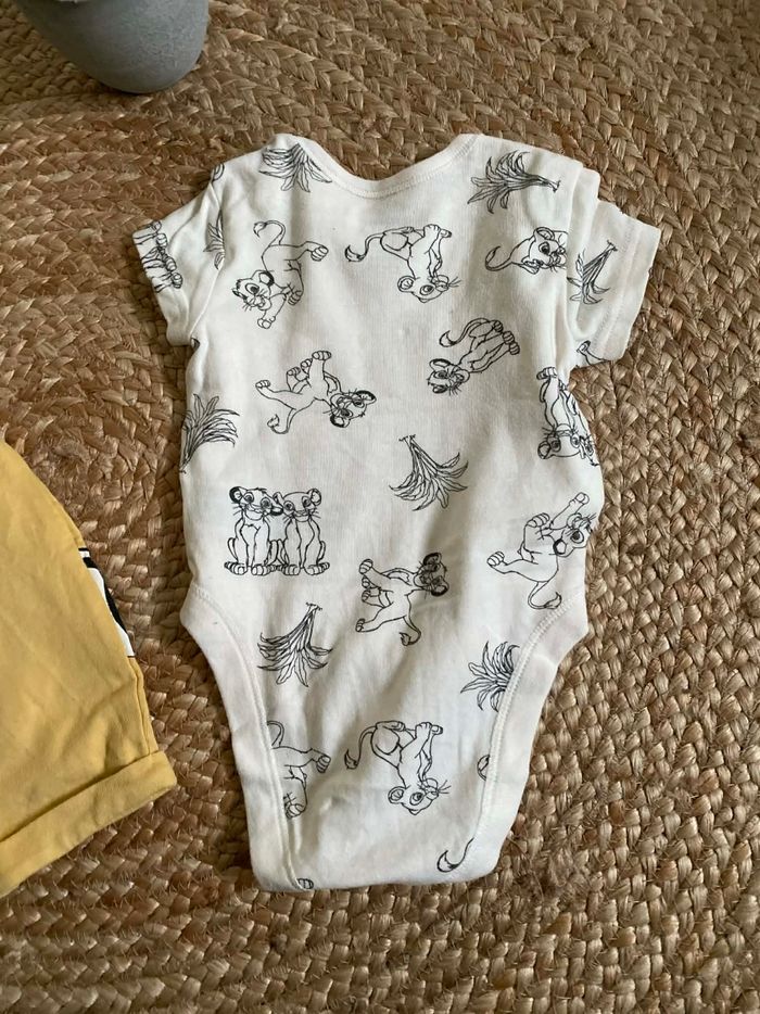 Ensemble roi lion simaba disney primark 3/6 mois - photo numéro 3