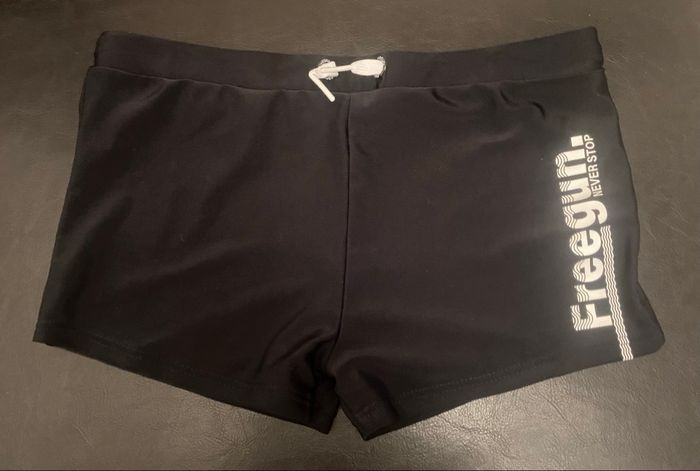 Short de bain »Freegun »noir et blanc