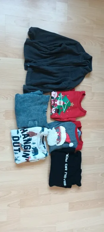 Lot de pulls