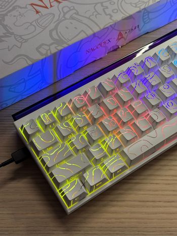 Clavier Ajazz NK68 neuf – White Contour Edition – RGB