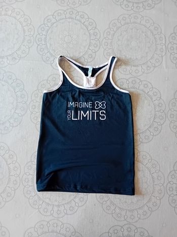 Maillot de sport taille 10 ans