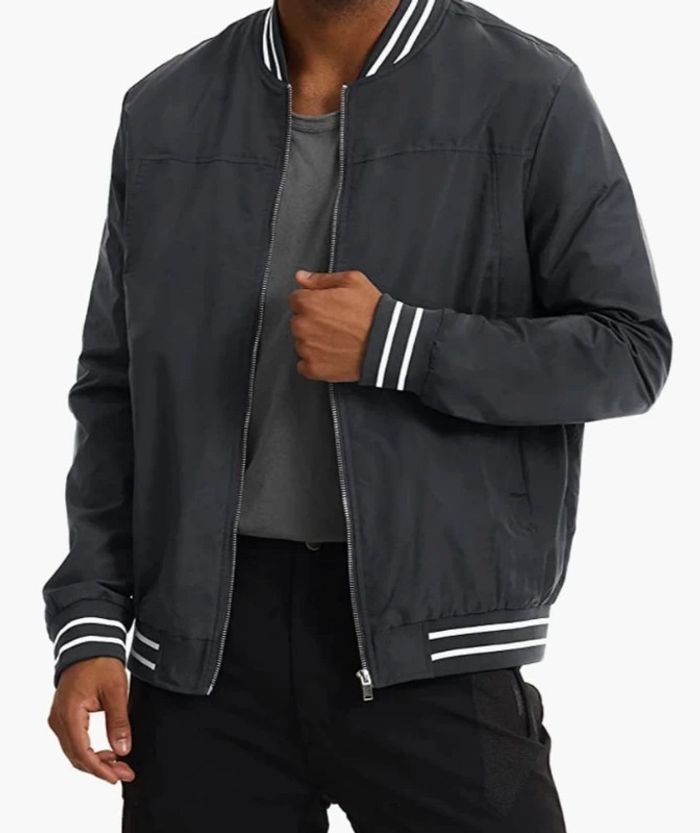 Joli bomber - photo numéro 2