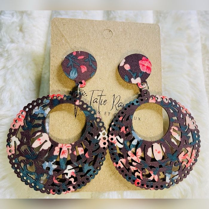 Boucles d'oreilles en bois, faites main! - photo numéro 6