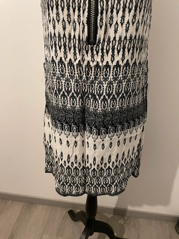 Robe Kaylla motif ethnique noir et blanc, fermeture éclair, taille 36 - photo numéro 3