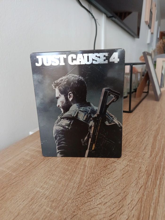 Coffret métallique just cause 4 ps4