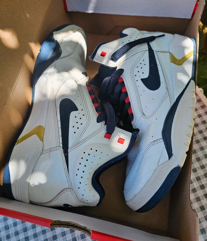 Nike air flight lite mide 42 - photo numéro 3