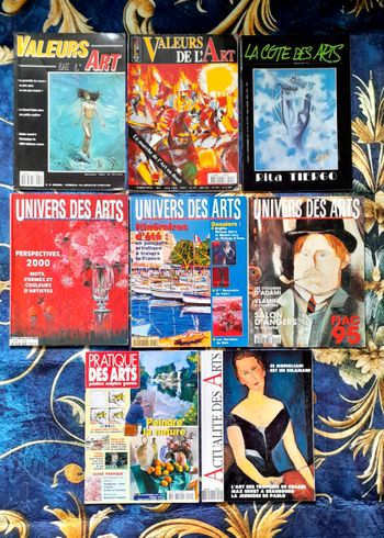 8 magazines d'art des années 90